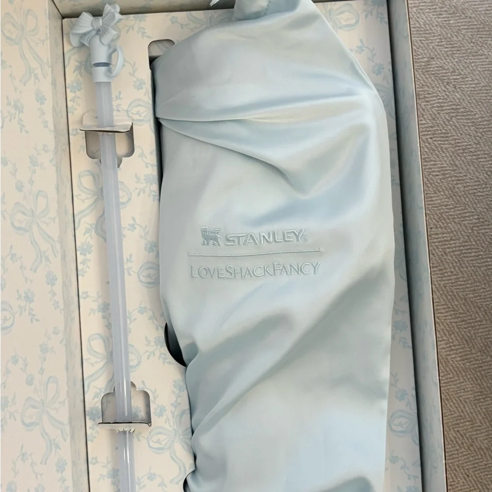 x LoveShackFancy Stanley Tumbler 40oz in Coquette Bow Winter Ice - Picture 2 of 5